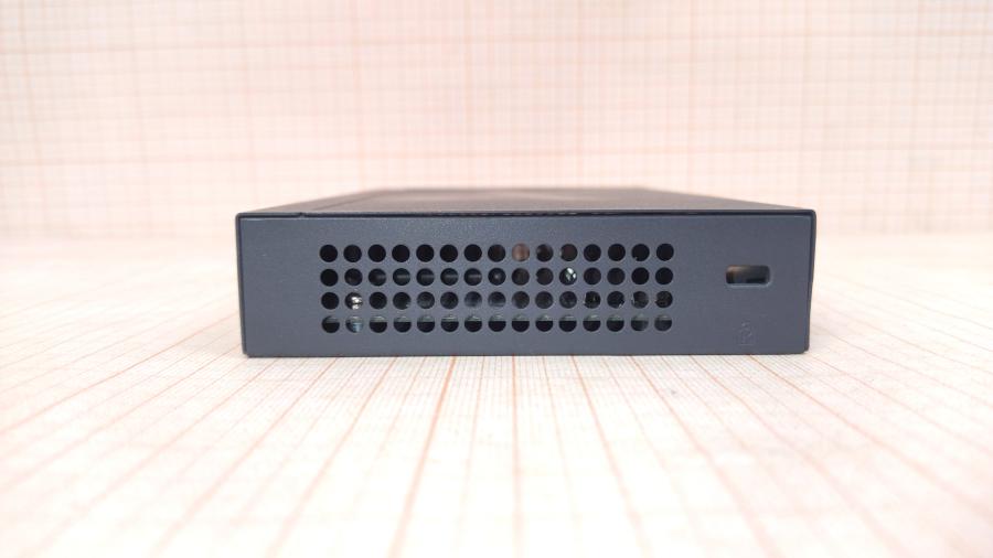 215-025-001 Коммутатор неуправляемый HP 1410-8G #4