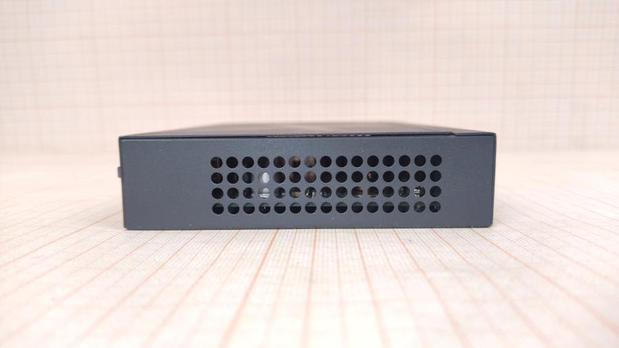 215-025-001 Коммутатор неуправляемый HP 1410-8G #5