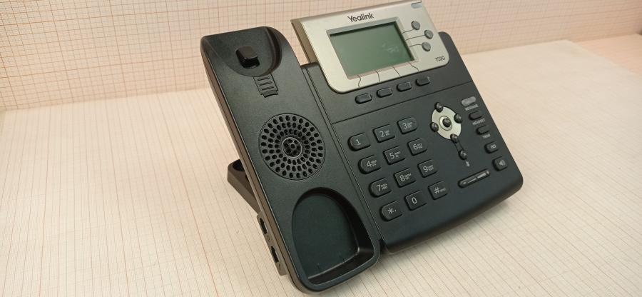 215-030-001 Телефон VoIP Yealink SIP-T23G #1
