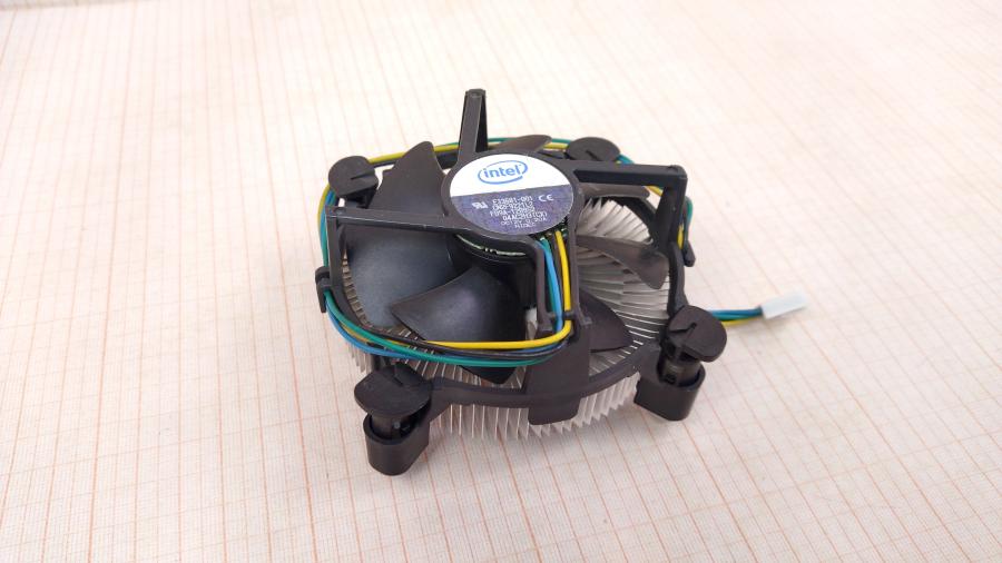 215-043-001 Cooler <775> INTEL E33681-001 #1