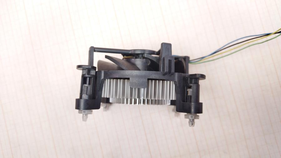 215-045-002 Cooler INTEL E97379-001 #3