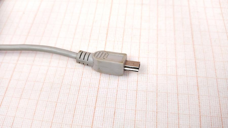 165-925-001 Кабель mini-usb  USB A (M) - Mini-USB (M) 1.8m #4