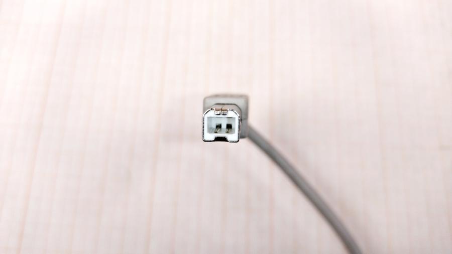 165-981-001 Кабель USB  USB A (M) - USB B (M) 1.8m #5
