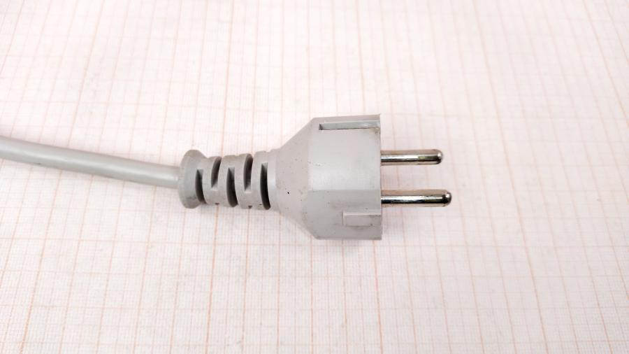 114-441-001 Кабель питания CEE7/7 Volex CEE7/7 - IEC-C13 3G×1.0мм² 1.8M #2