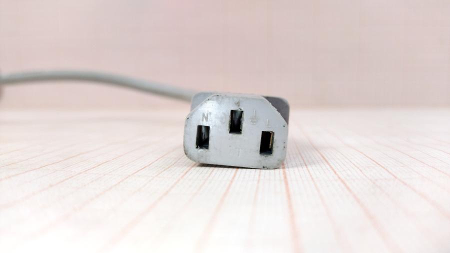 114-441-001 Кабель питания CEE7/7 Volex CEE7/7 - IEC-C13 3G×1.0мм² 1.8M #5