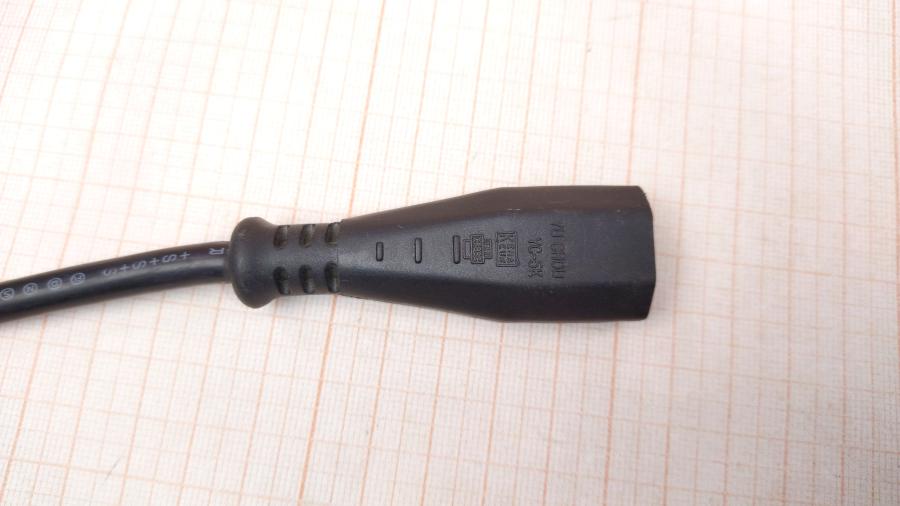 114-443-001 Кабель питания CEE7/7  CEE7/7 - IEC-C13 3G×1.0мм² 2M #4