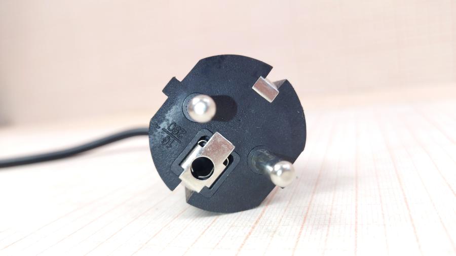 114-444-001 Кабель питания CEE7/7   CEE7/7 - IEC-C13 3G×0.5мм² 1.8M #3