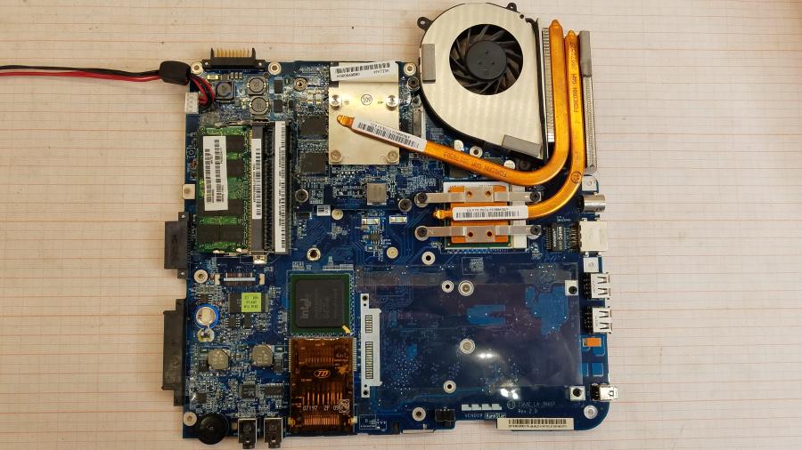 089-027-001 Ноутбук TOSHIBA SATELLITE A200-1AE #12