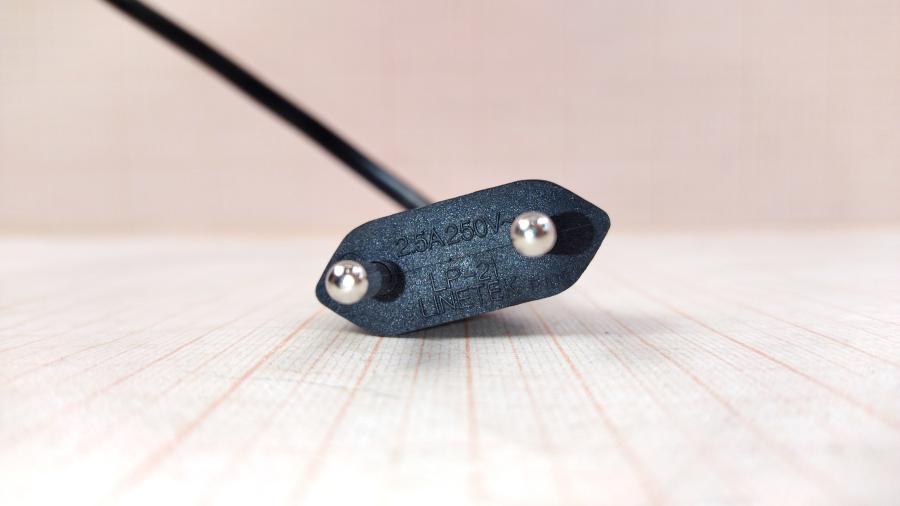 114-457-001 Кабель питания CEE 7/16 LINETEK CEE7/16 - IEC-C7 2G×0.75мм² 1.8M blk #3