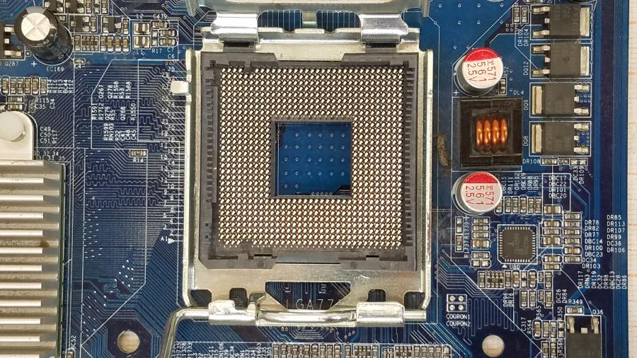 141-008-001 MB LGA 775 GIGABYTE GA-8I915MD-G #4