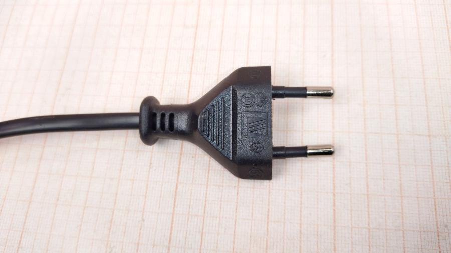 114-463-001 Кабель питания CEE 7/16 LONGWELL  CEE7/16 - IEC-C7 2G×0.75мм² 1M #2