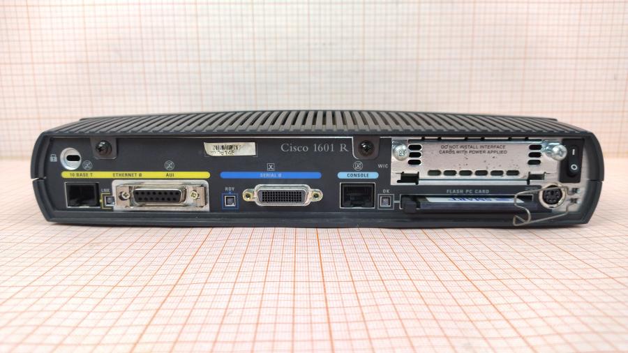 068-033-001 Маршрутизатор CISCO 1601-R #6