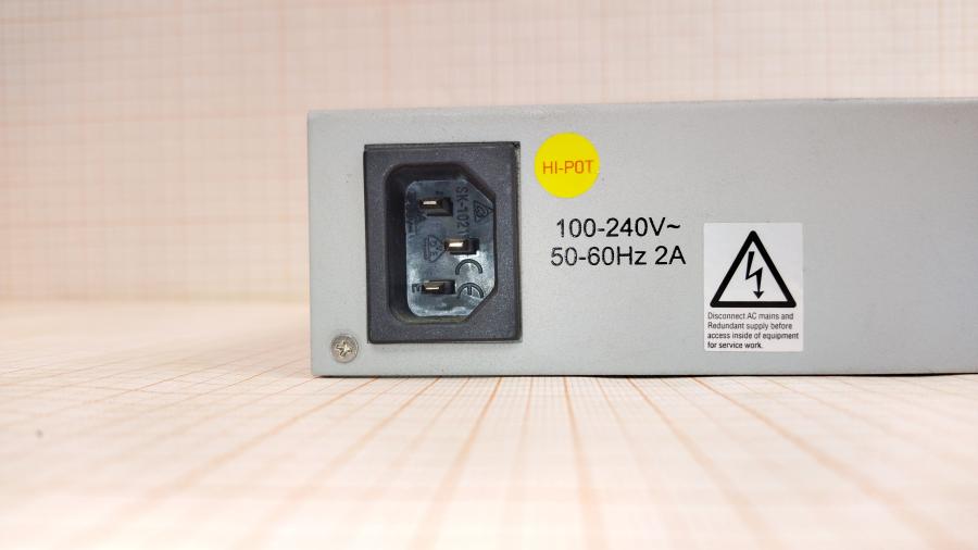 077-067-001 Коммутатор управляемый NORTEL BayStack 325-24G Switch #11