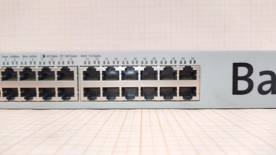 077-067-008 Коммутатор управляемый NORTEL BayStack 325-24G Switch #5