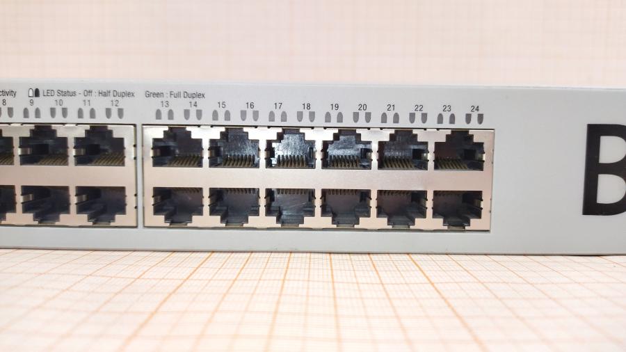 077-067-009 Коммутатор управляемый NORTEL BayStack 325-24G Switch #5