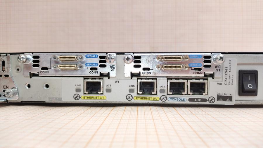043-053-001 Маршрутизатор CISCO 2611 + NM-HDA-4FXS + 2x WIC-2T #8