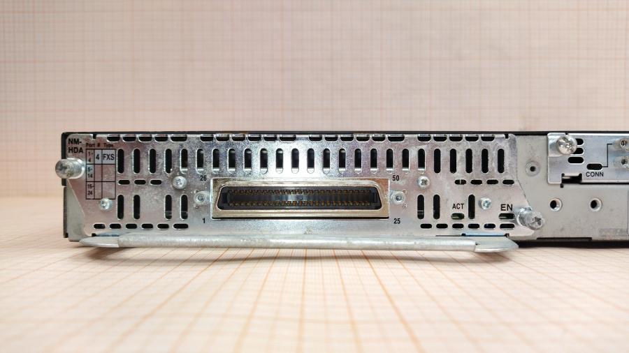 043-053-001 Маршрутизатор CISCO 2611 + NM-HDA-4FXS + 2x WIC-2T #9