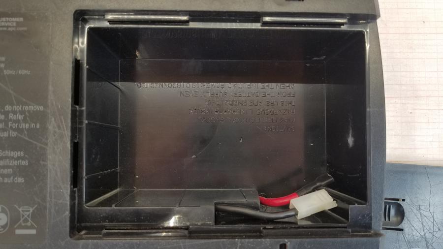 214-001-002 Источник бесперебойного питания APC Back-UPS ES700 #8