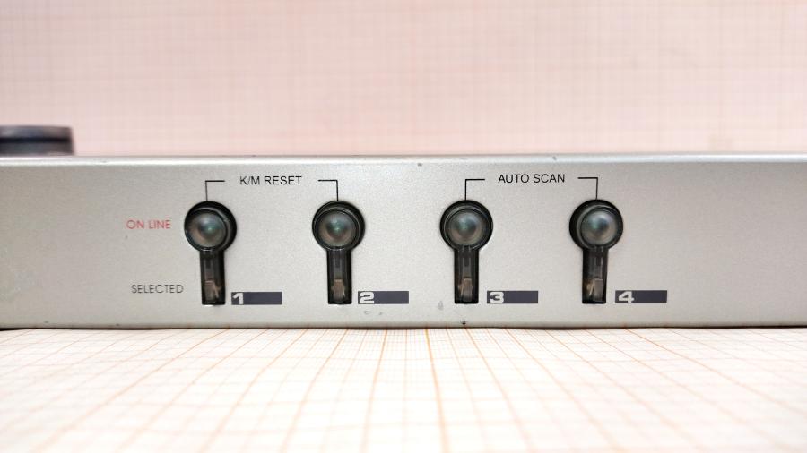 077-076-001 Свитч KVM ATEN Master View PLUS CS-9134 #3