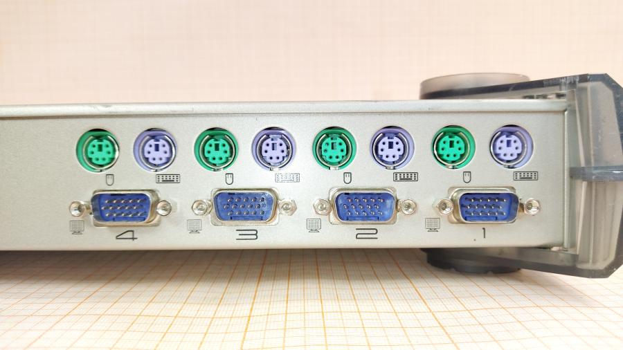 077-076-001 Свитч KVM ATEN Master View PLUS CS-9134 #10