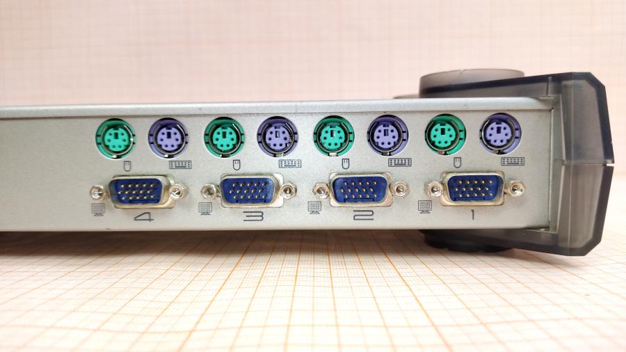 077-076-010 Свитч KVM ATEN Master View PLUS CS-9134 #10