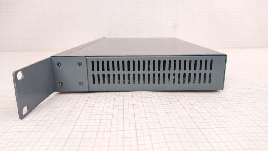 068-026-001 Коммутатор неуправляемый SMC EZ Stack 5216DS EUR #6