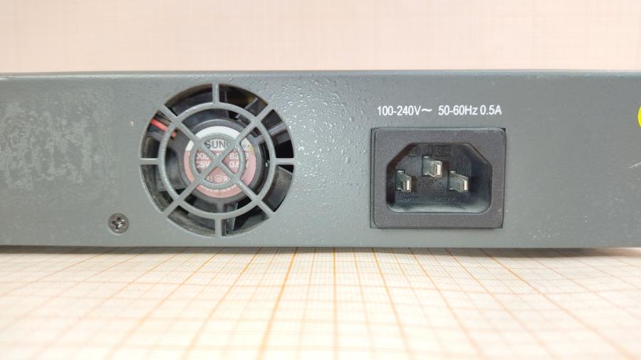 068-026-001 Коммутатор неуправляемый SMC EZ Stack 5216DS EUR #10