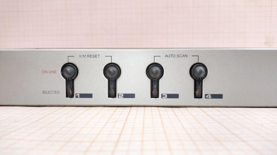 077-076-002 Свитч KVM ATEN Master View PLUS CS-9134 #3