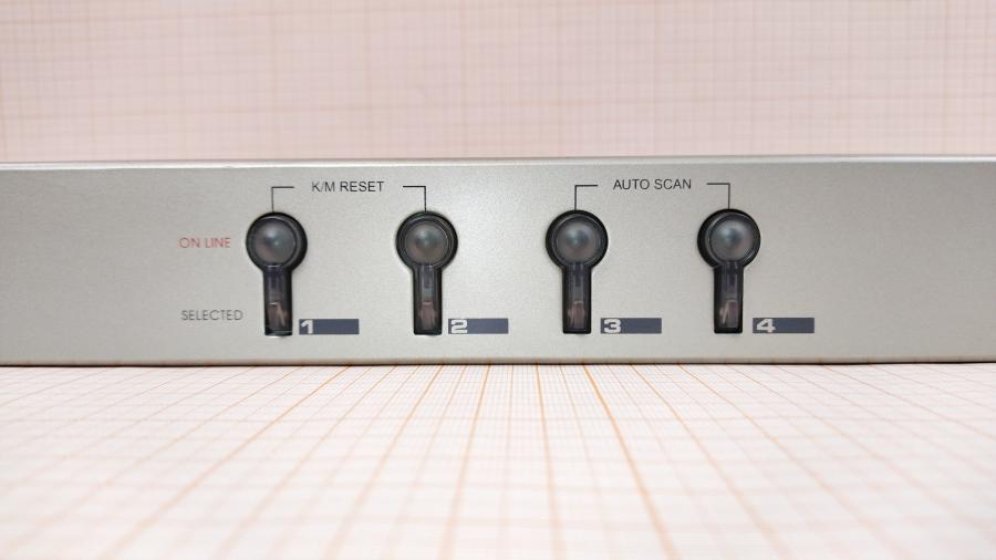 077-076-005 Свитч KVM ATEN Master View PLUS CS-9134 #3