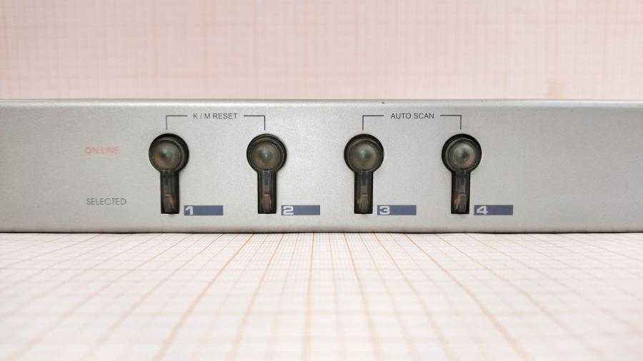 077-076-006 Свитч KVM ATEN Master View PLUS CS-9134 #3