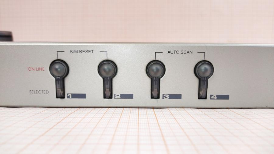 077-076-007 Свитч KVM ATEN Master View PLUS CS-9134 #3