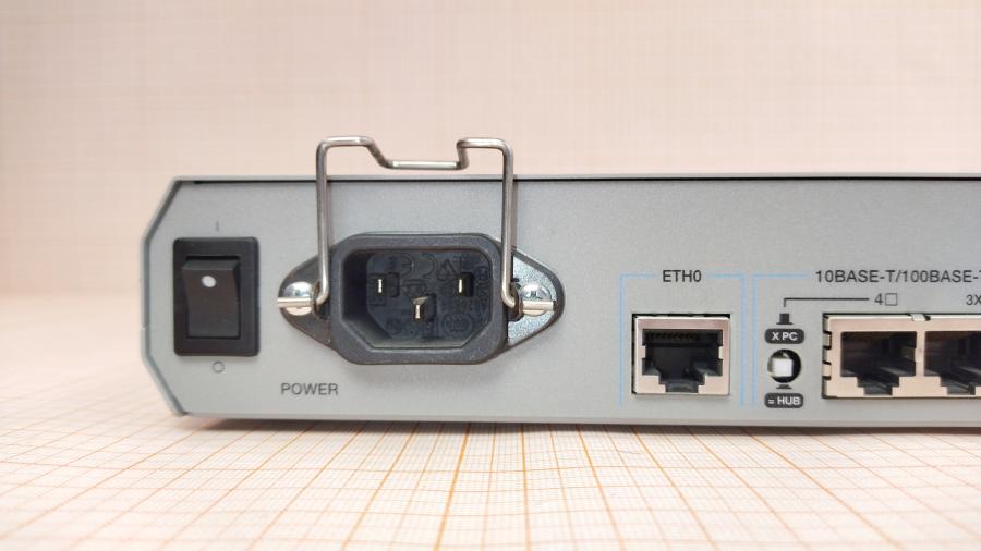 077-073-002 Маршрутизатор Allied Telesyn AR410S #7