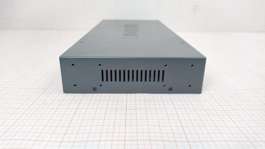 134-032-001 Свитч KVM TRENDnet TK-803R #4