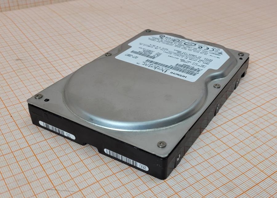 165-997-001 HDD 3.5" SATA HITACHI HDS721616PLA380 #1