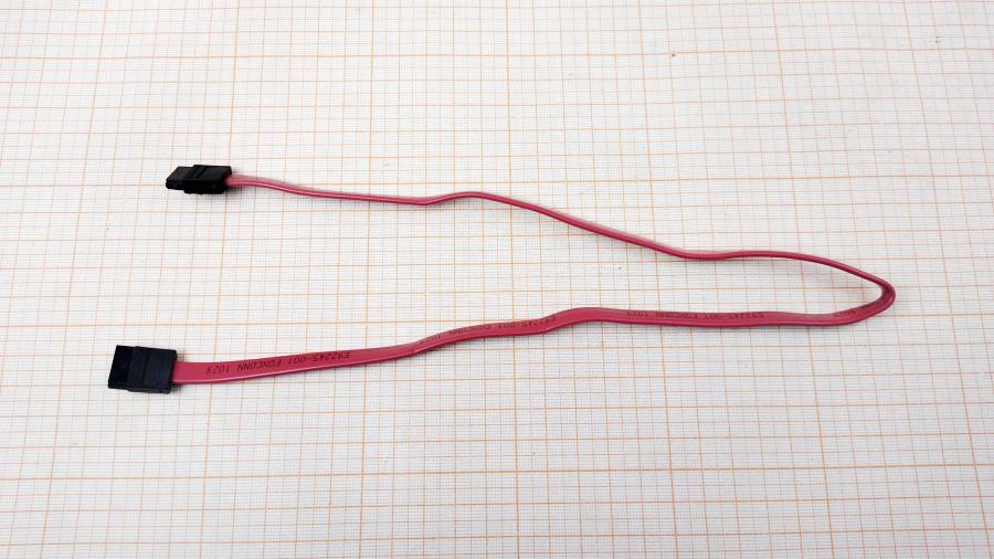 114-738-001 Кабель SATA FOXCONN SATA 0.5M #1