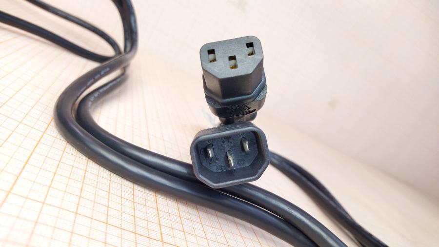 114-784-001 Удлинитель питания IEC-C14 LONGWELL 39M5377 #3