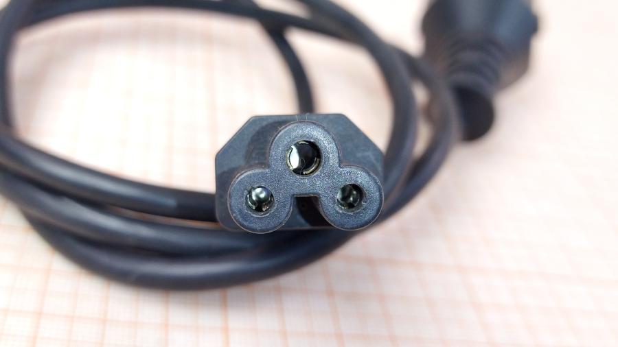 114-451-002 Кабели питания CEE7/7 Volex CEE7/7 - IEC-C5 3G×0.75мм² 1M #3