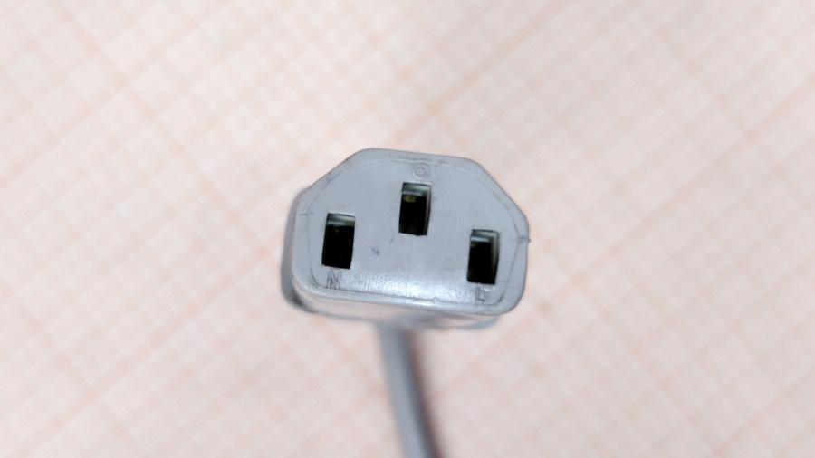 193-267-001 Кабель питания CEE7/7  CEE7/7 - IEC-C13 3G×1.0мм² 1.8M #3