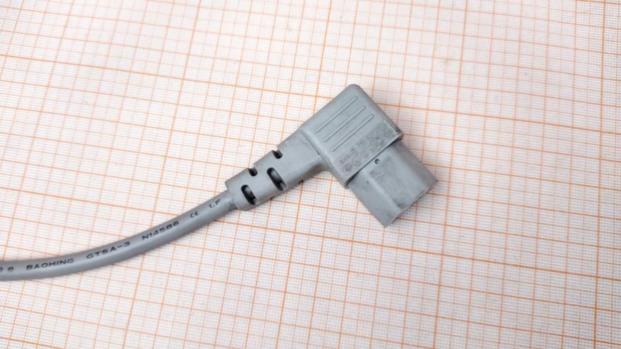 193-268-001 Кабель питания CEE7/7   CEE7/7 - IEC-C13 Угловой 3G×1.0мм² 2.3M #2