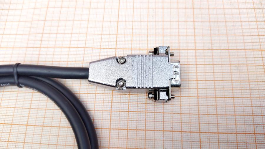 114-952-001 Кабель интерфейсный EVERTOP DB9(M) - DB15(M) 0.9M #4