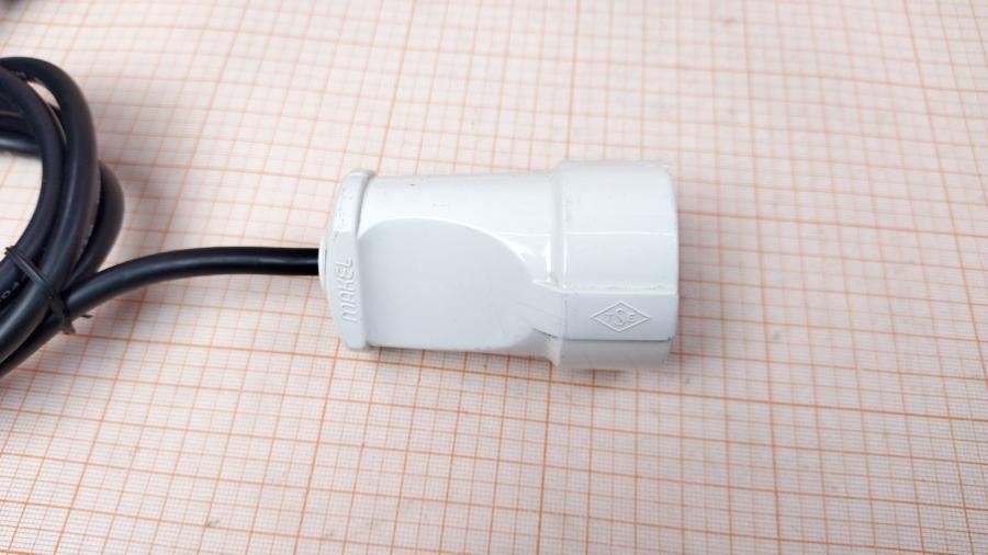 114-953-001 Кабели питания CEE7/7  CEE7/3 - IEC-C14 3G×0.75мм² 1.8M #2