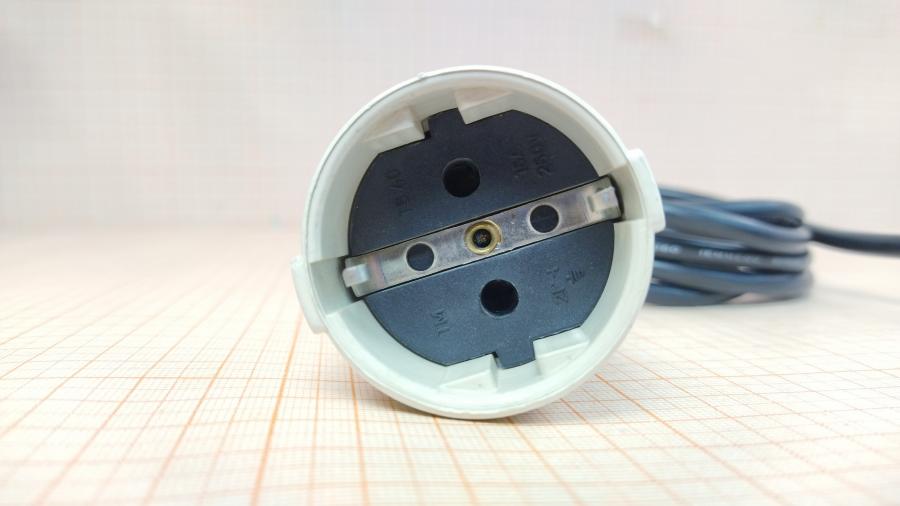 114-953-001 Кабели питания CEE7/7  CEE7/3 - IEC-C14 3G×0.75мм² 1.8M #3