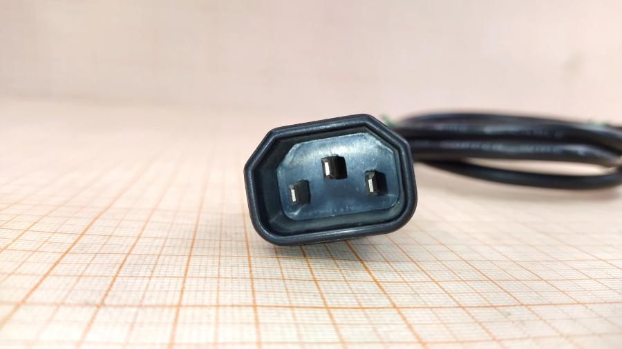114-954-001 Кабели питания CEE7/7   CEE7/3 - IEC-C14 3G×0.75мм² 1.5M #5