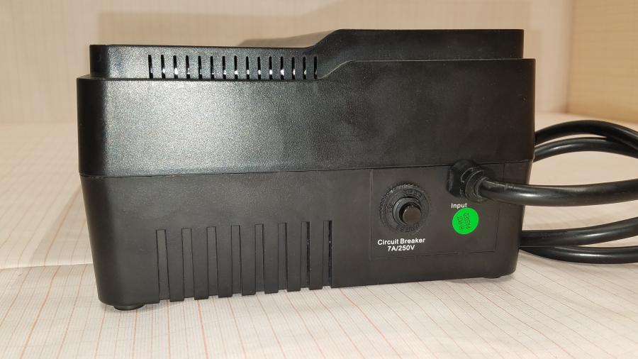 216-007-001 Источник бесперебойного питания APC Easy UPS 800 VA #6