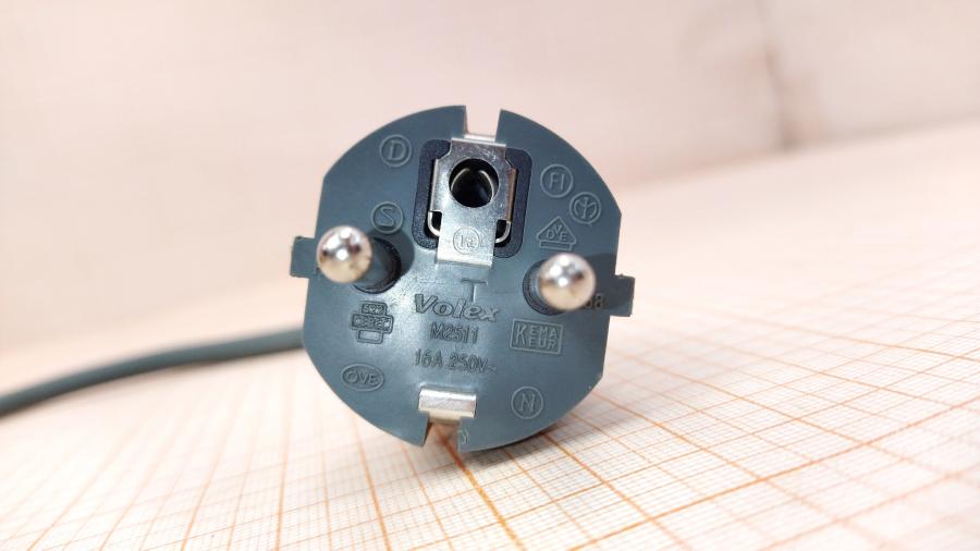 114-986-001 Кабель питания CEE7/7 Volex CEE7/7 - IEC-C13 3G×0.75мм² 1.8M grn #3