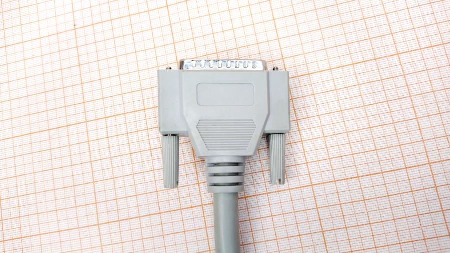 114-987-001 Кабель интерфейсный  V.35 Winchester (F) - DB25 (M) 0.5M #4