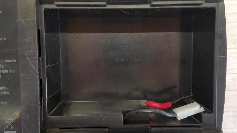 216-005-002 Источник бесперебойного питания APC Back-UPS ES700 #10