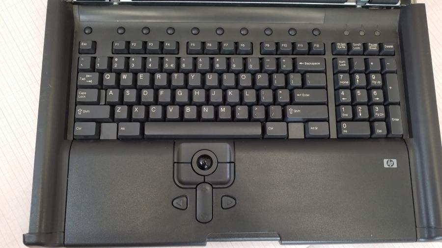 055-065-001 KVM консоль HP TFT5600 RKM #4