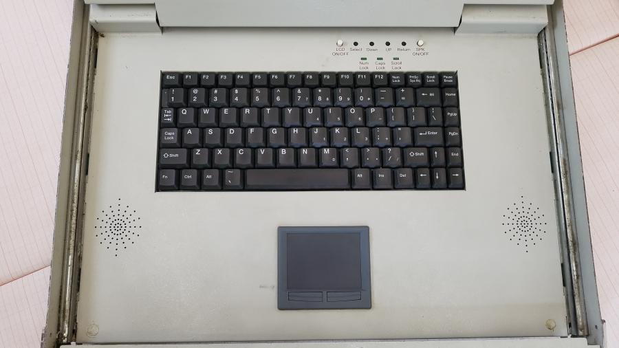 055-066-002 KVM консоль ICP Electronics inc LKM-926W #3