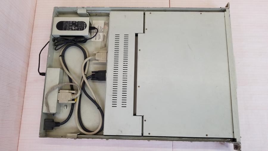 055-066-002 KVM консоль ICP Electronics inc LKM-926W #4